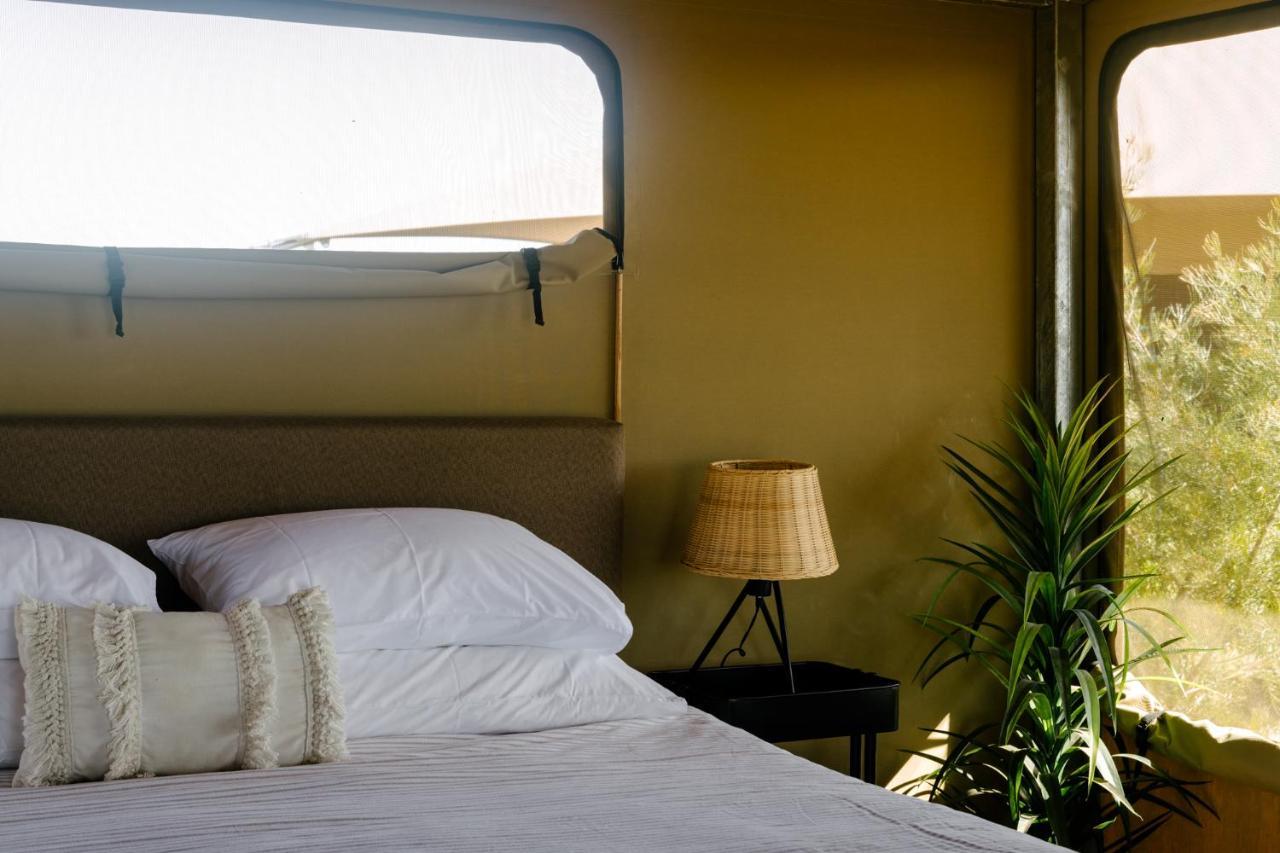 Mitchell Grass Retreat Hotel Longreach Bagian luar foto